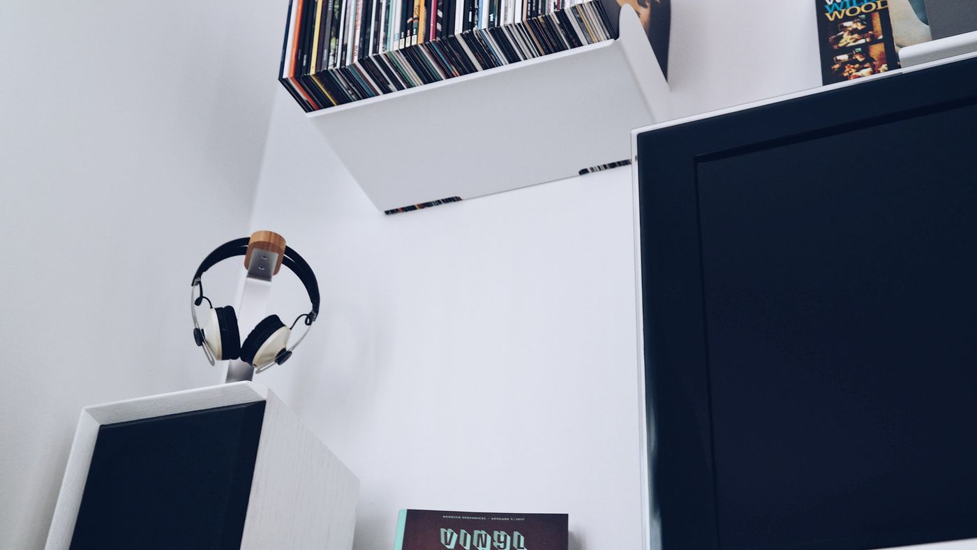 Kopfhörer mit einem Fernseher verbinden